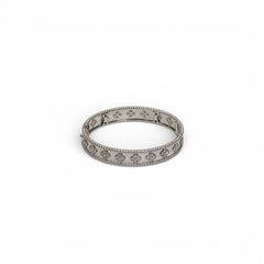 Van Cleef and Arpels Perlée Clovers Bracelet, Small Model White Gold, Diamond
