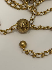 Chanel Pearl Crush Mini Vanity Case With Chain Lambskin White