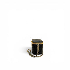 Chanel Detail cc logo mini vanity case with chain lambskin black GHW (microchip)