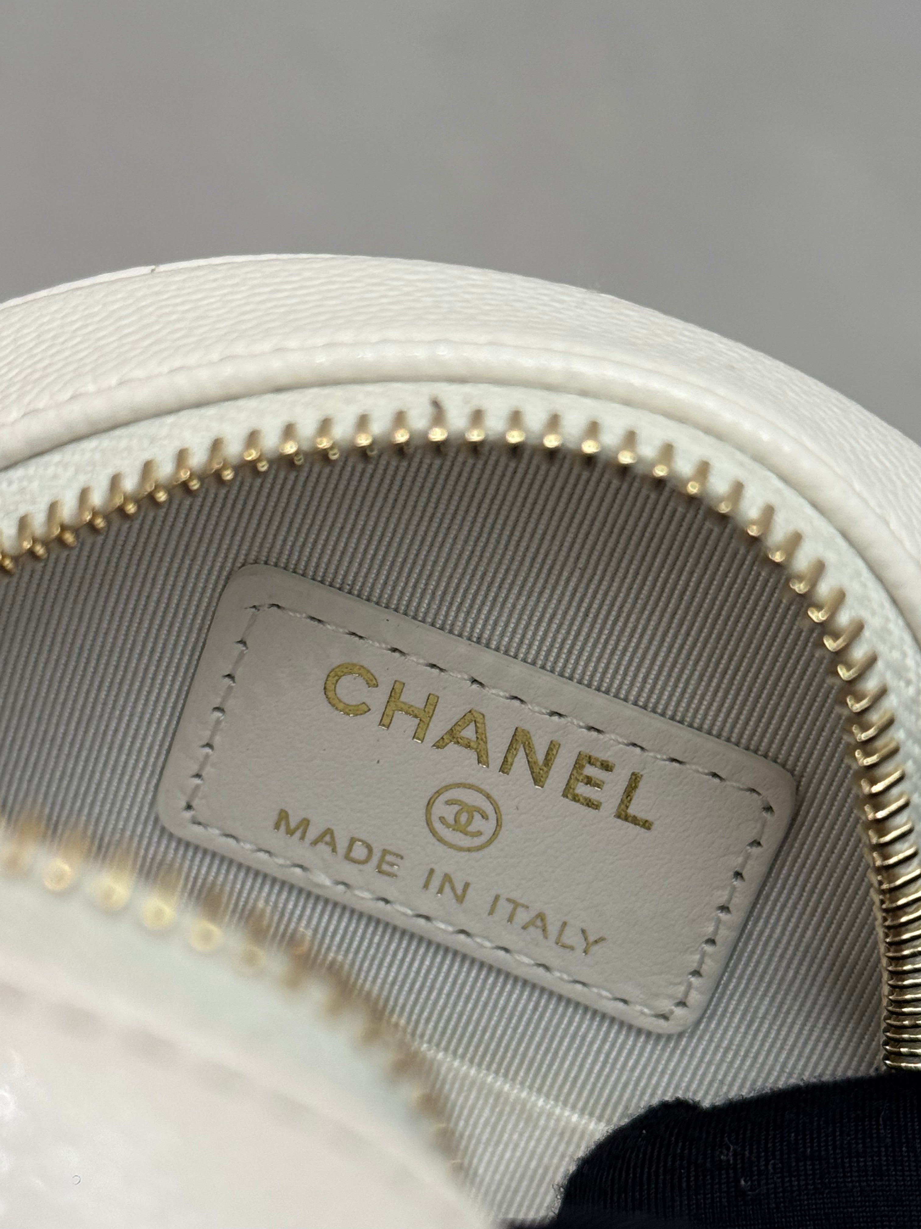 Chanel Round Clutch With Chain Lambskin White