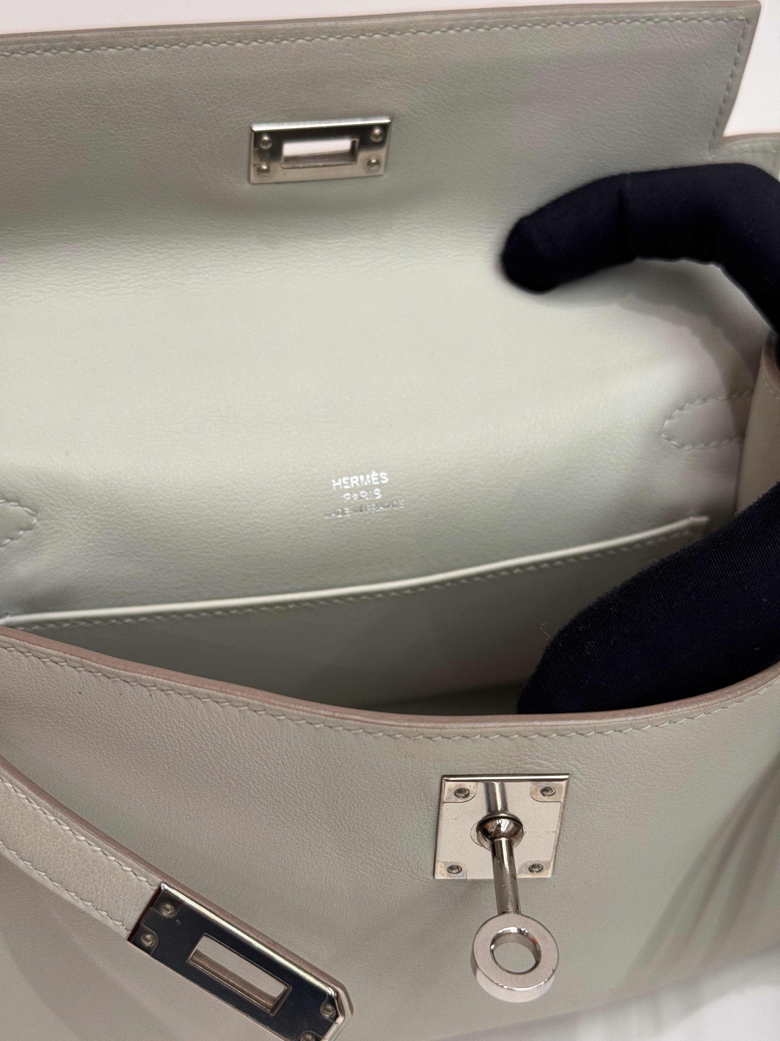 Hermes Kelly Pochette Swift Gris Perle STAMP C