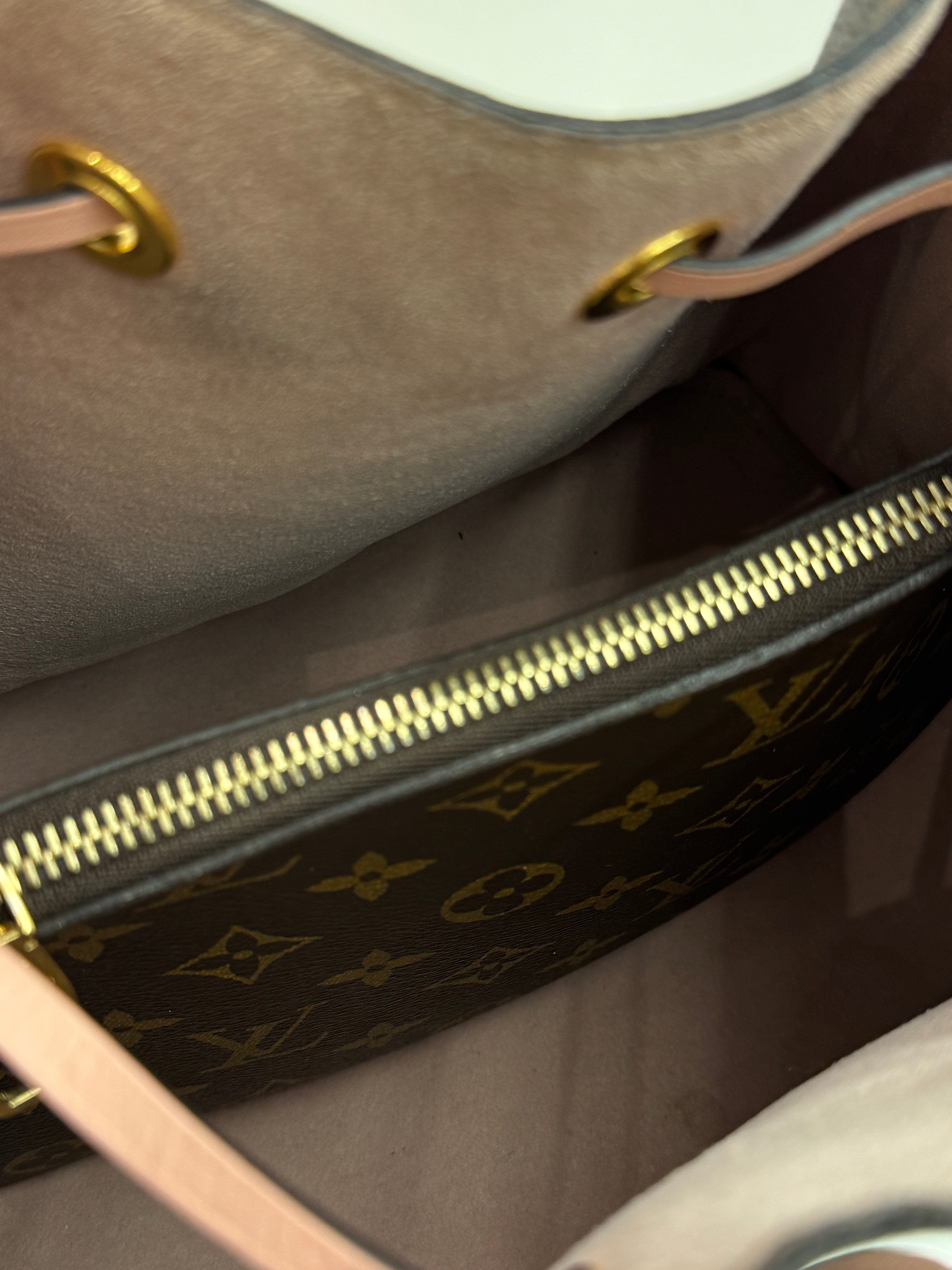 Louis Vuitton Néonoé MM Pink Monogram