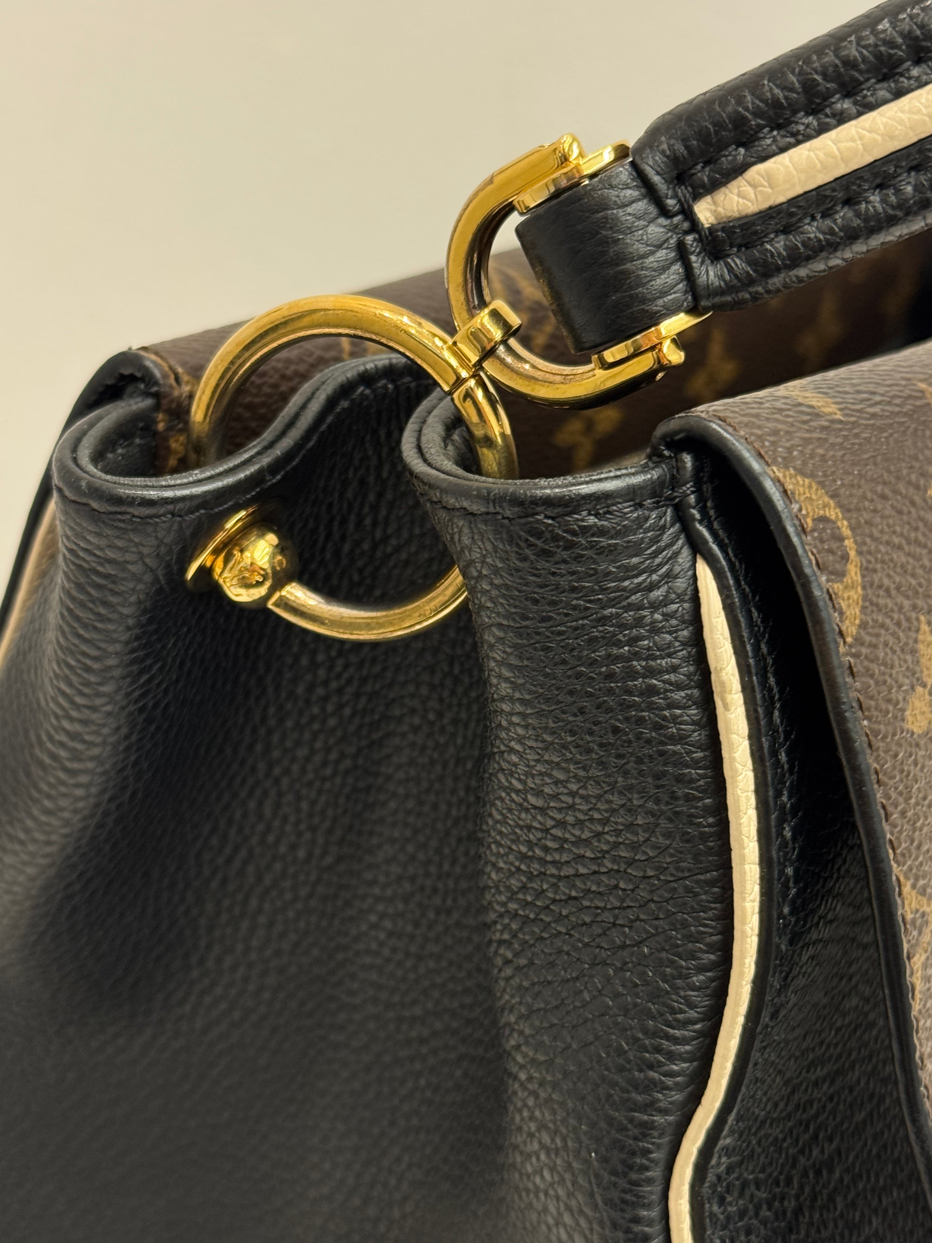 Louis Vuitton Double V Bag Monogram Black