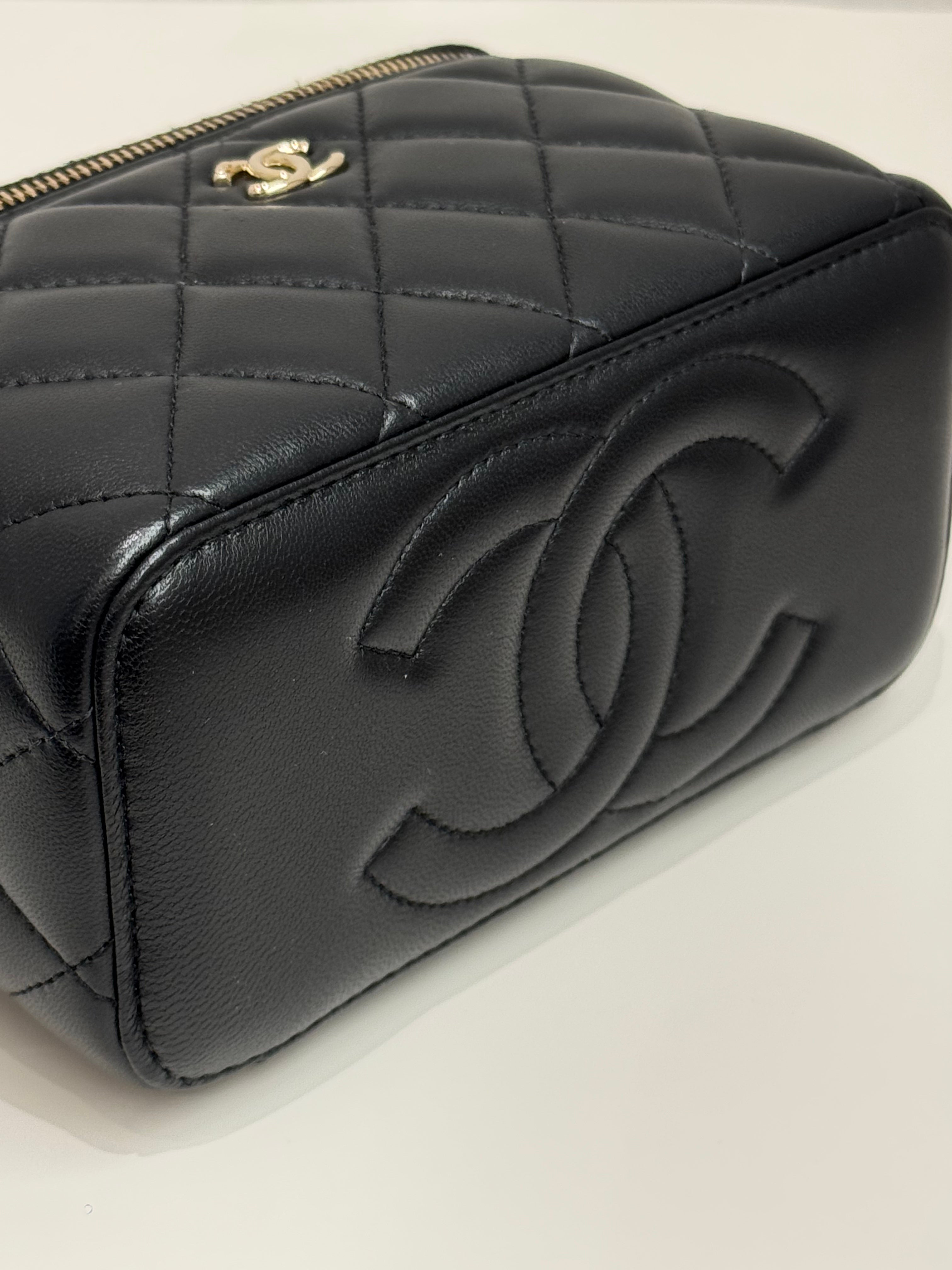 Chanel Pearl Crush Long Vanity Case Lambskin Black