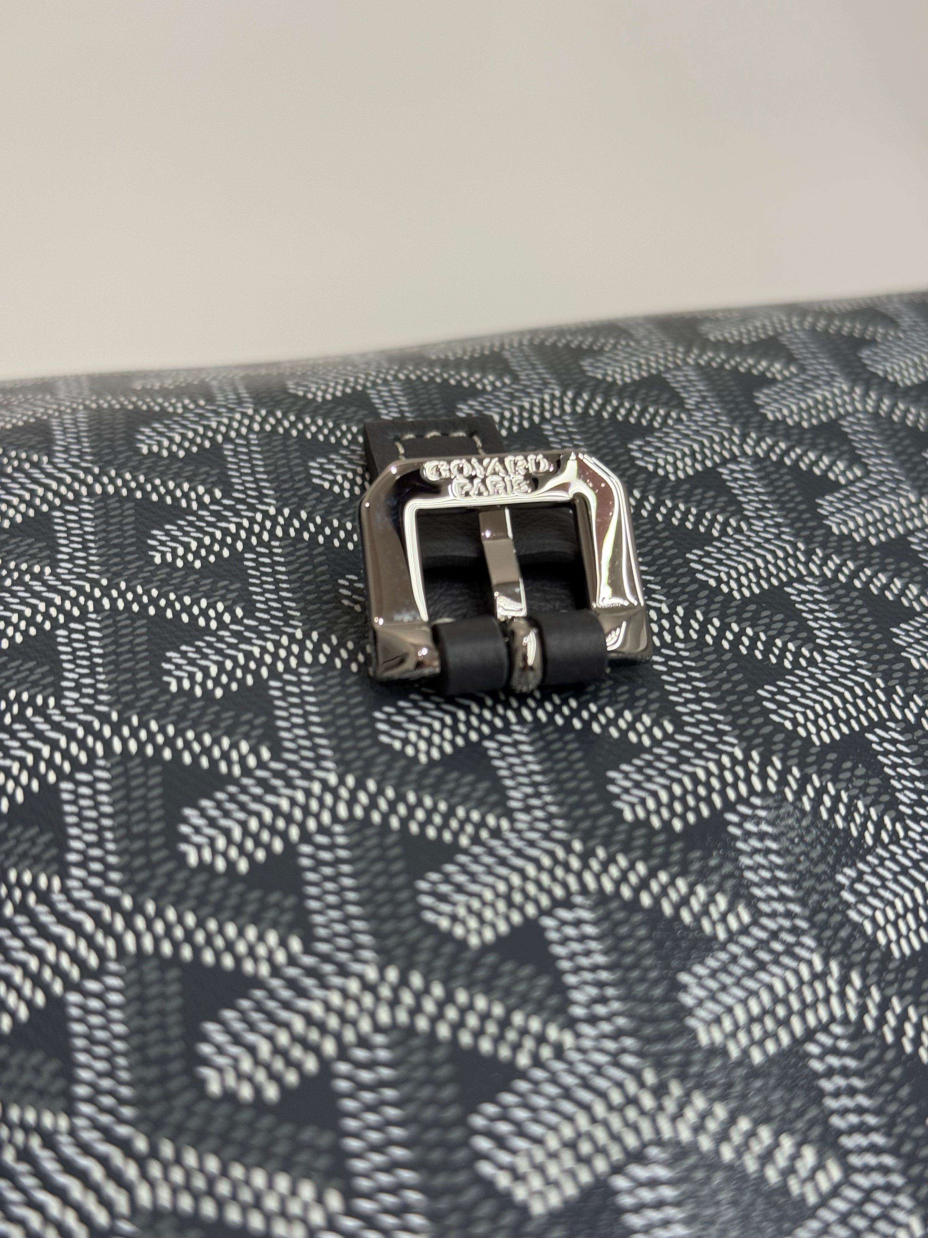 Goyard Messager Capetien MM Canvas/Leather Grey