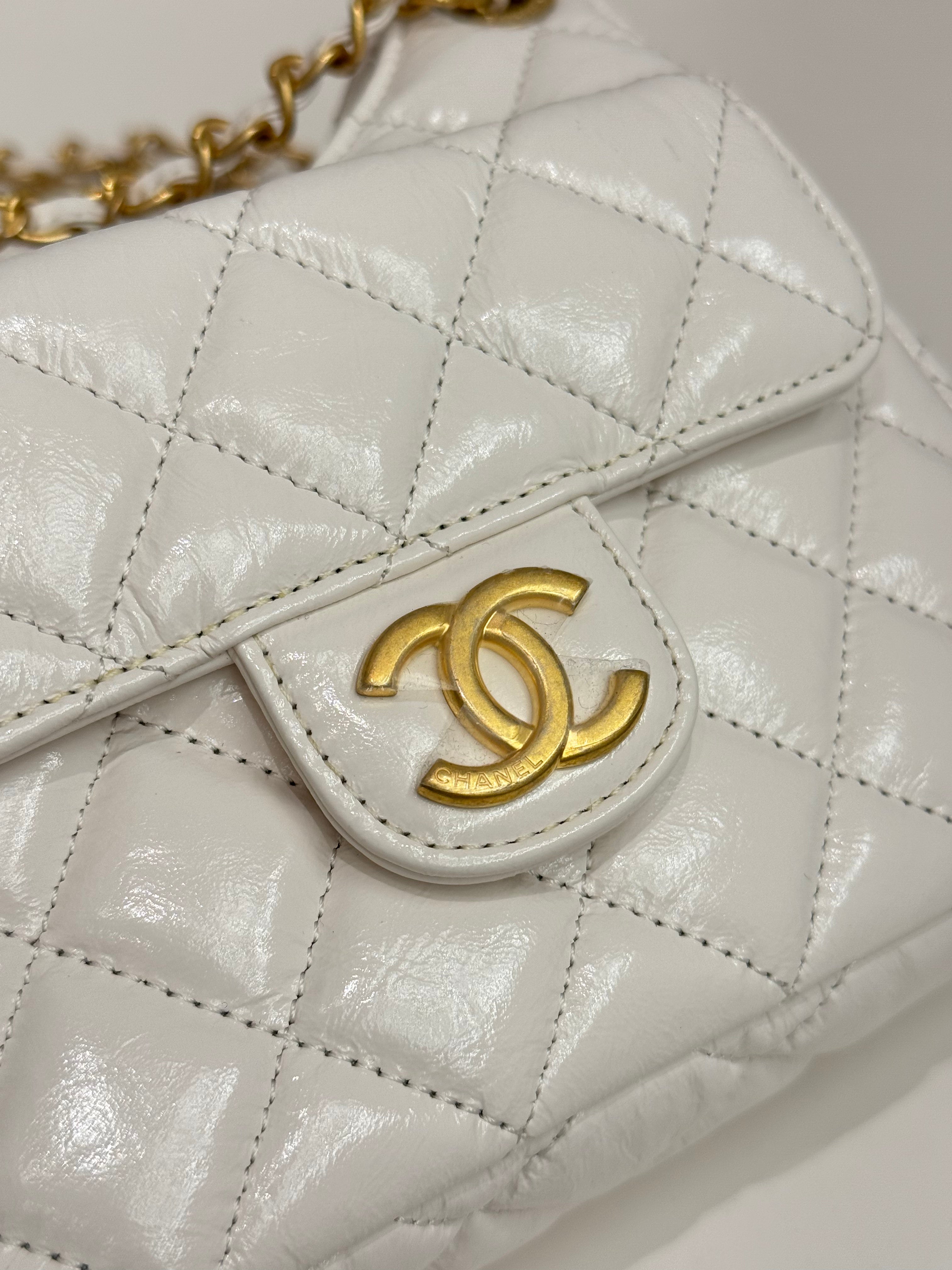Chanel 23C Small Hobo Bag Shiny Calfskin White Brushed (Microchip)