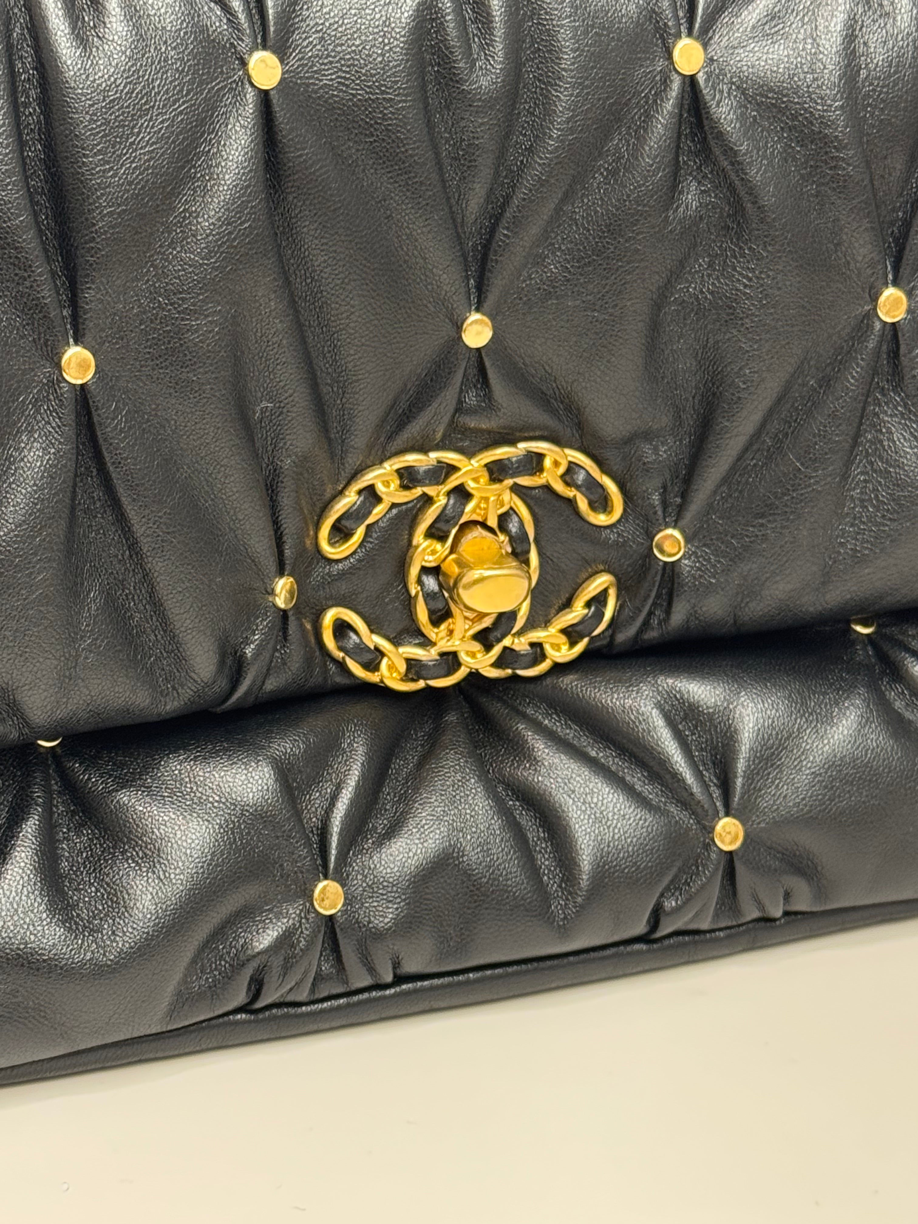 Chanel Large 19 Bag Lambskin Black (Microchip)