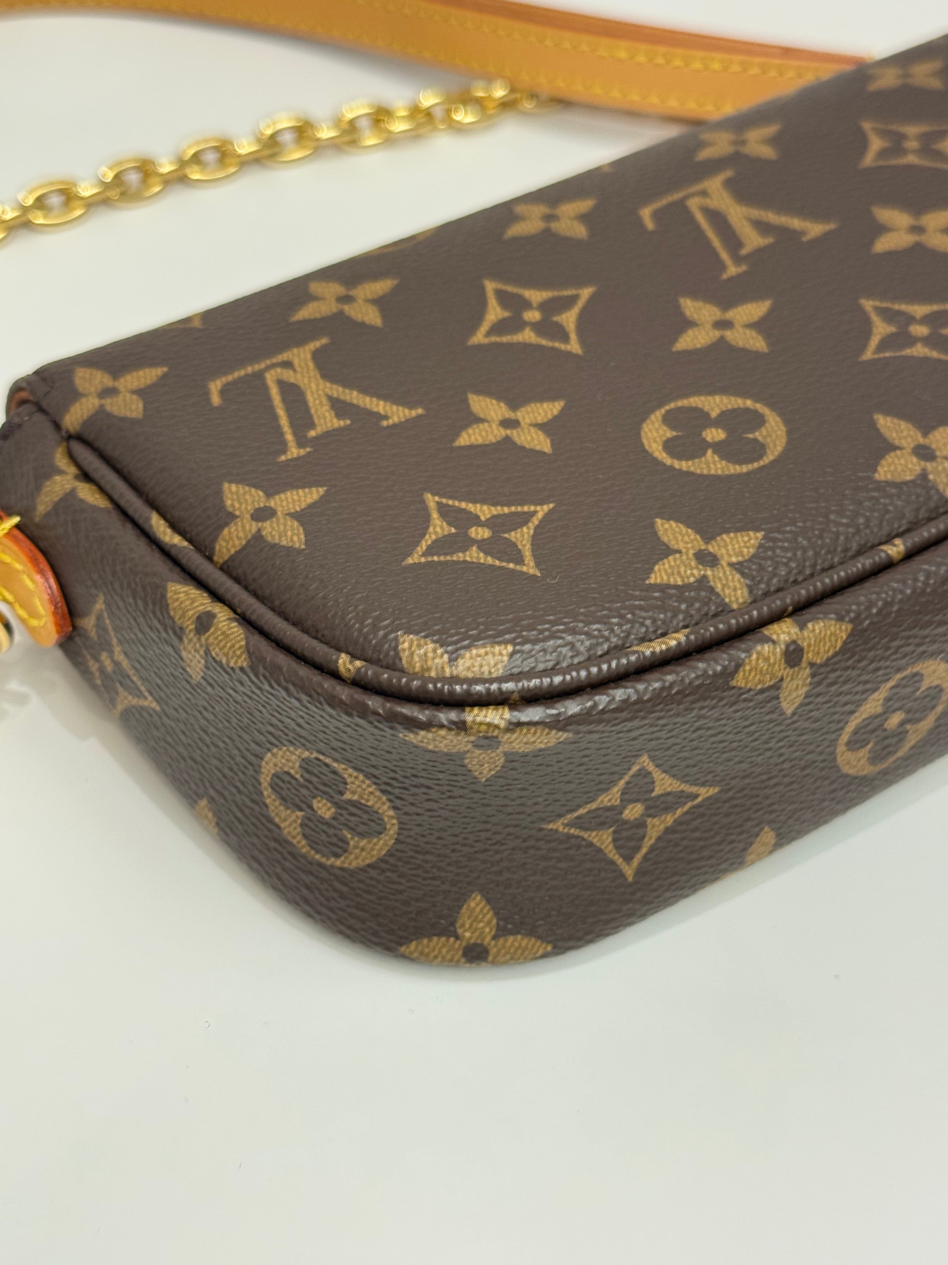 Louis Vuitton Ivy Wallet On Chain Monogram Canvas