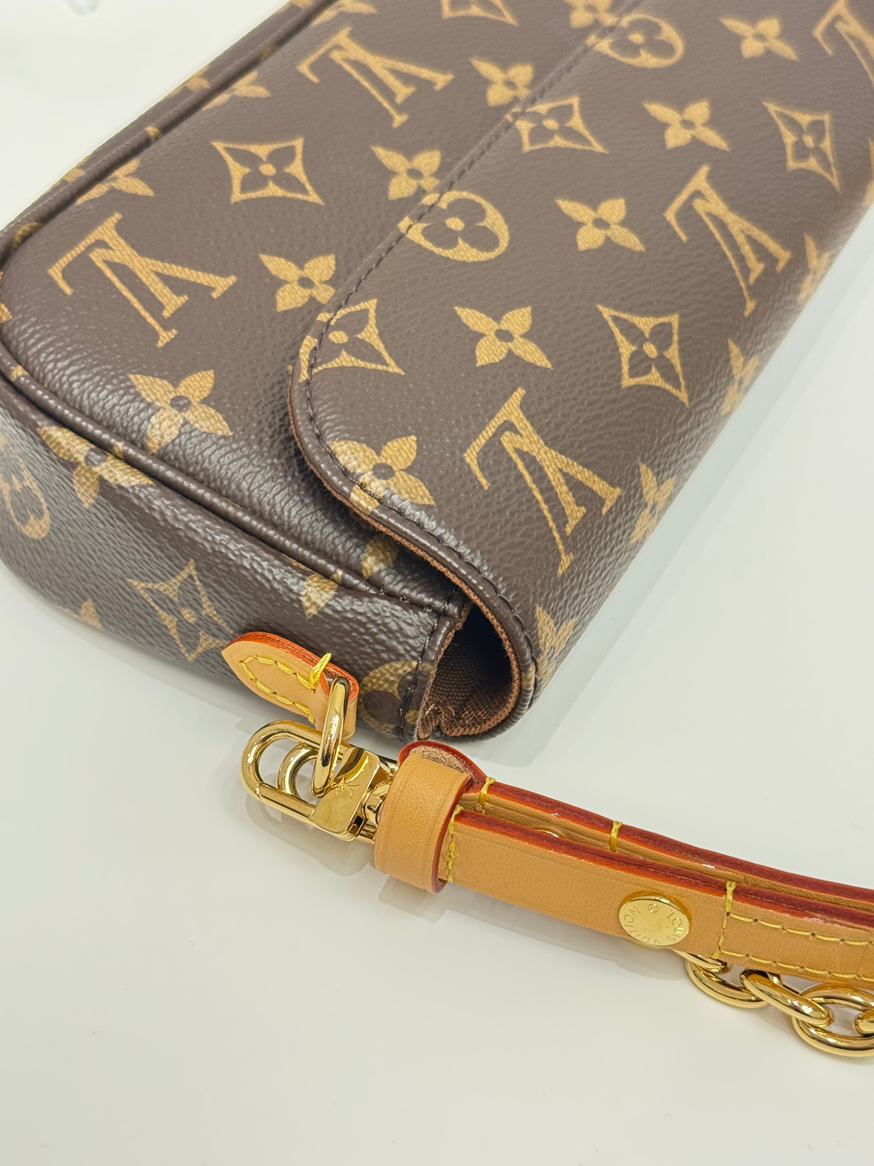 Louis Vuitton Ivy Wallet On Chain Monogram Canvas