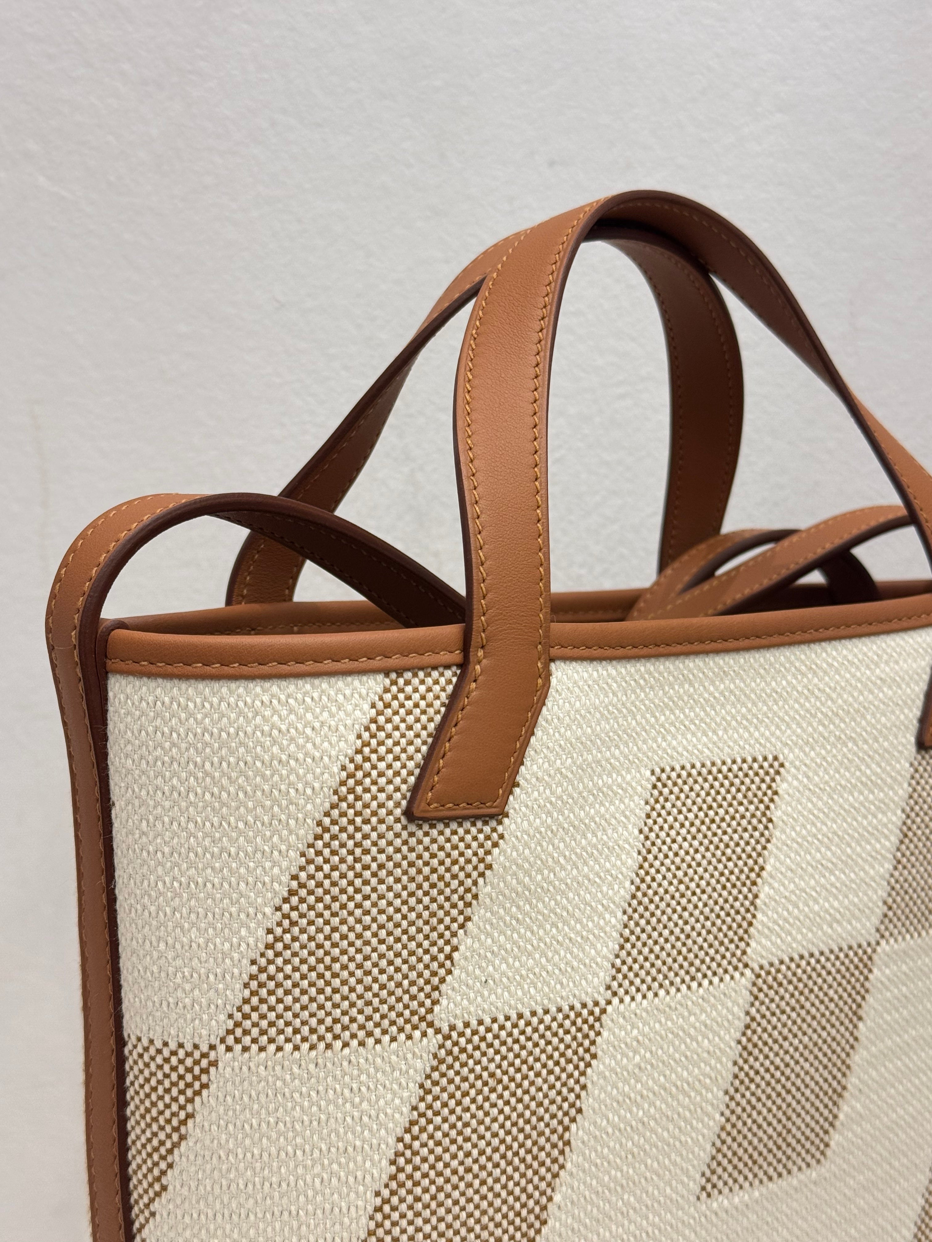 Hermes Cabas 27 Bag Ecre-Naturel / Gold STAMP Z
