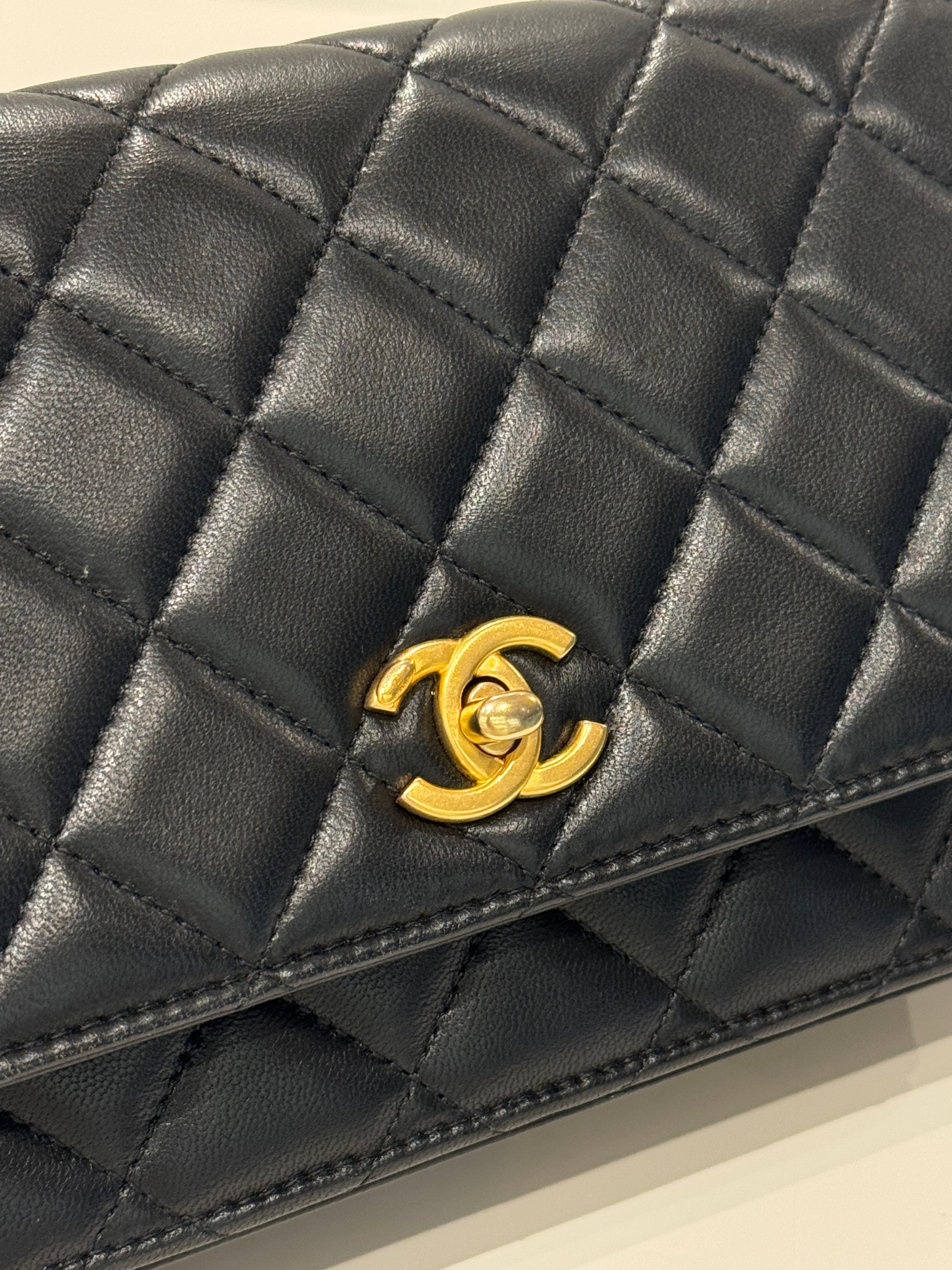 Chanel Pearl Crush Wallet On Chain Lambskin Black (Microchip)